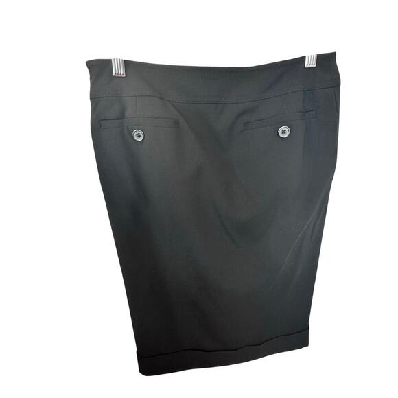 BURBERRY LONDON Black Wool Pleated High Rise Pencil Skirt Cuffed Hem
Sz US4 UK6 - Picture 9 of 14
